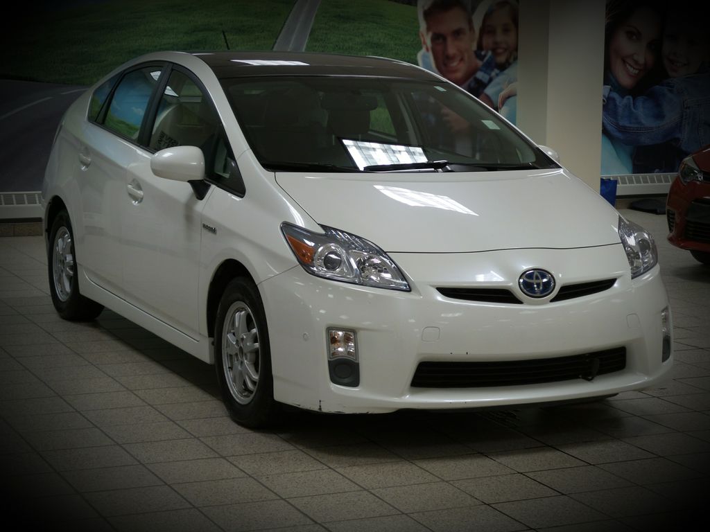 pre owned toyota prius #2